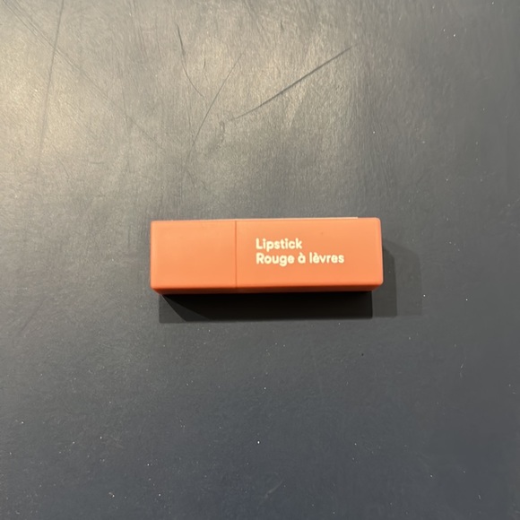 BEAUTY GIFT BAG! ALL NEW ITEMS - Picture 6 of 12